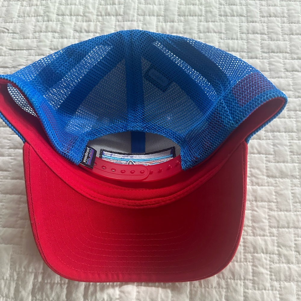 Patagonia Trucker Cap in White, Red & Blue with Multicolor Logo - Picture 2 of 2